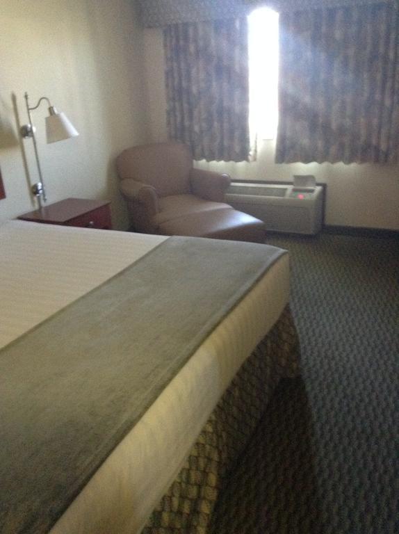 Days Inn By Wyndham Carroll Экстерьер фото