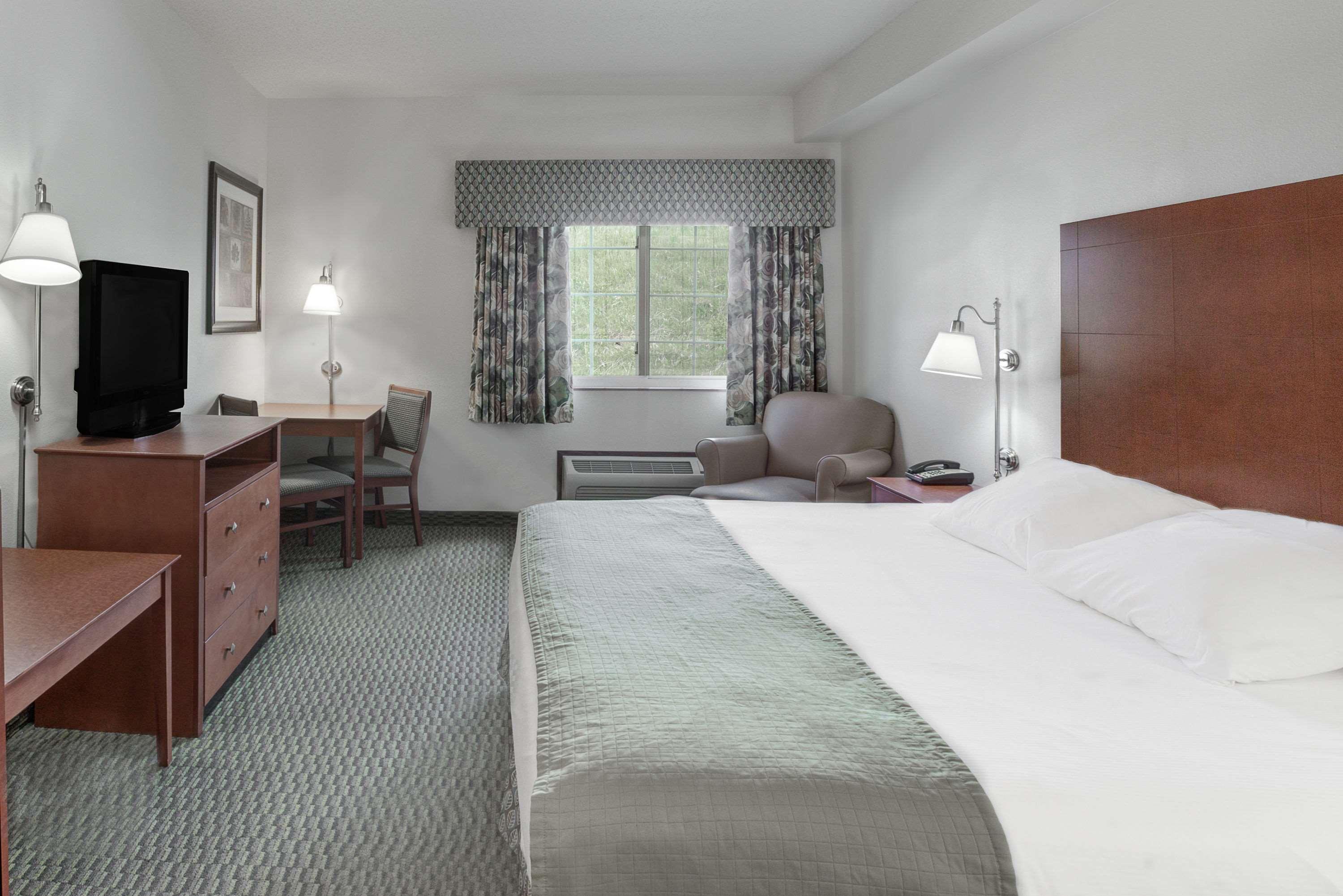 Days Inn By Wyndham Carroll Экстерьер фото