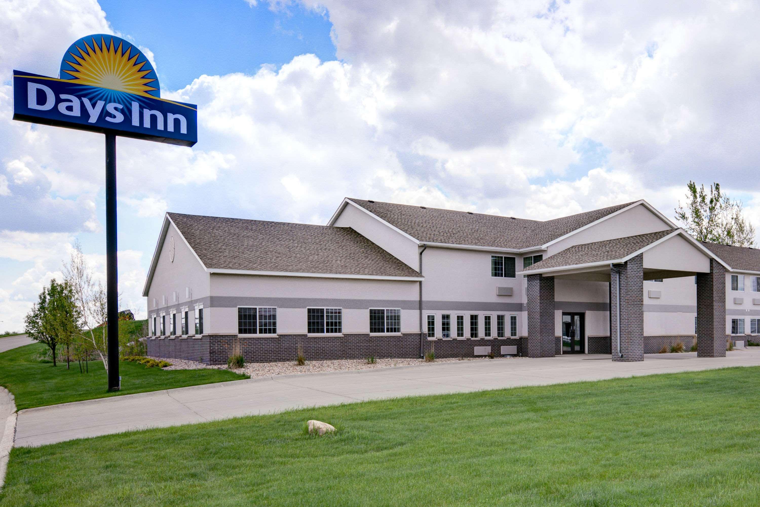 Days Inn By Wyndham Carroll Экстерьер фото